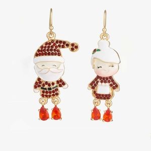 Adorable Rhinestone Christmas Santa & Mrs. Clause Mismatched Earrings!